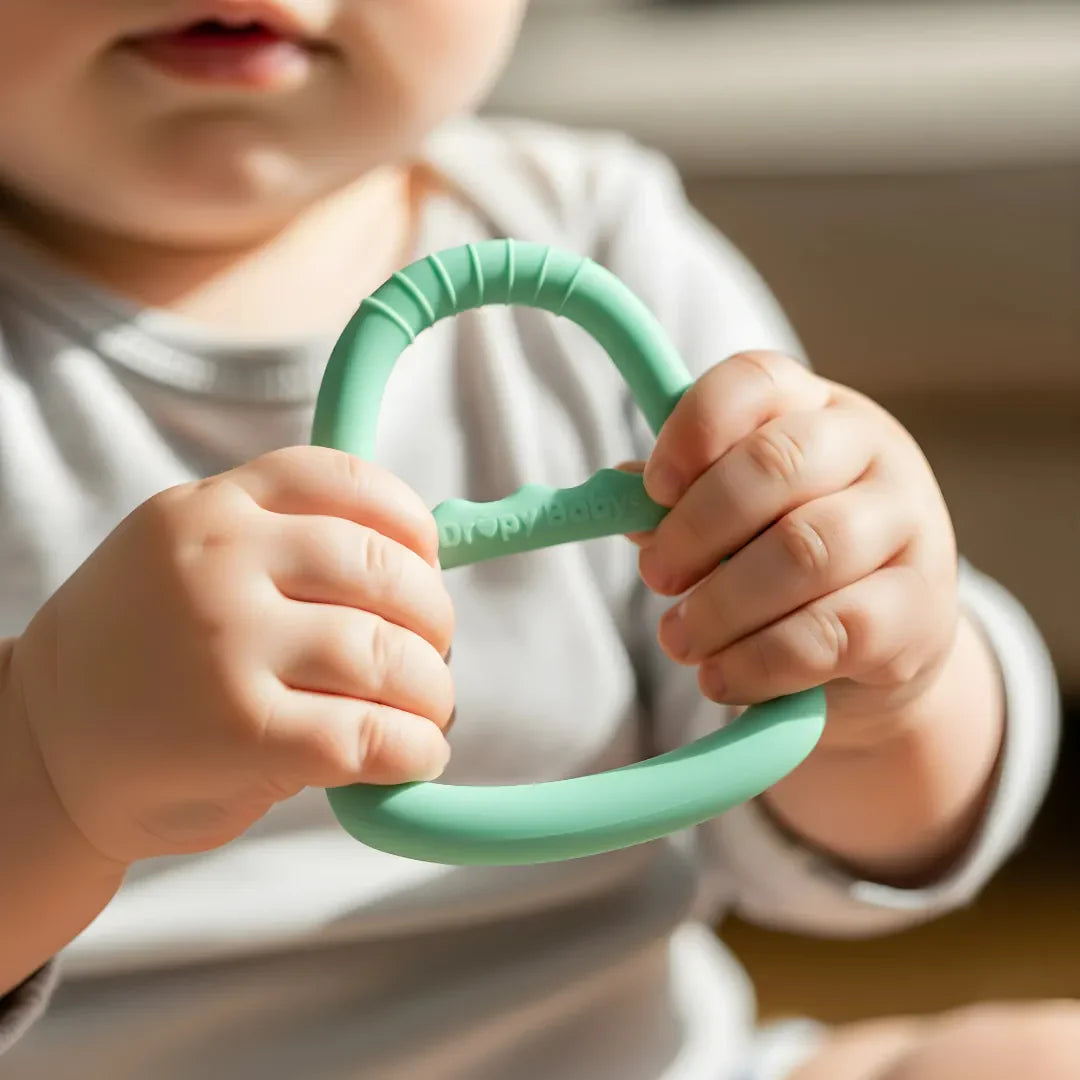 Bebeklerde Diş Çıkarma Dönemi ve Dropy Baby Diş Kaşıyıcının Önemi